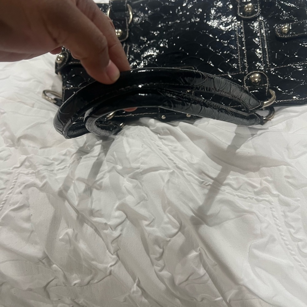 Guess Black Patent Croc-Embossed Satchel with Studded Hardware Y2K Beauty EUC - Picture 3 of 7